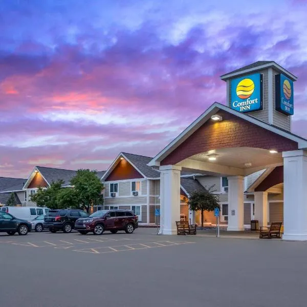 Comfort Inn Iron Mountain North、アイアン・マウンテンのホテル