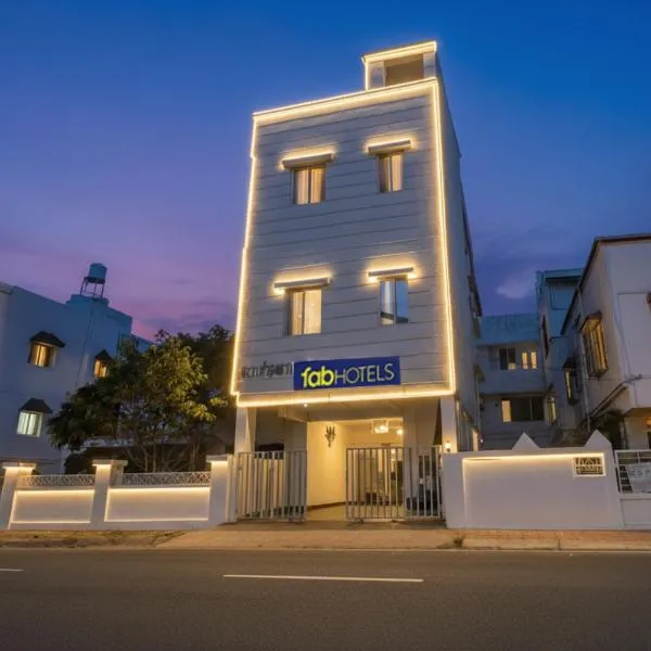 FabHotel Galaxy Airport Inn, Airport Road, hotel en Pune
