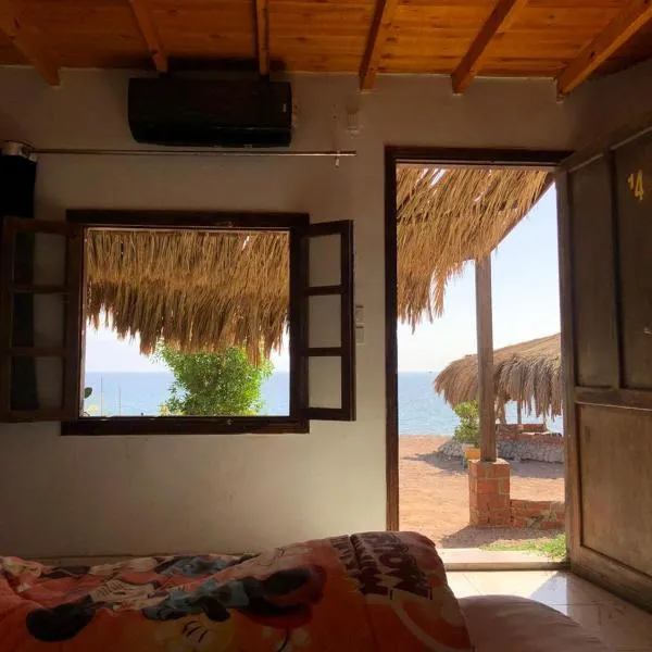 Palm Valley camp, hotell i Nuweiba`