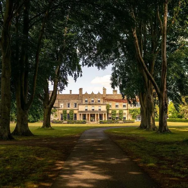 Lucknam Park, Emblems Collection, hotel in Chippenham