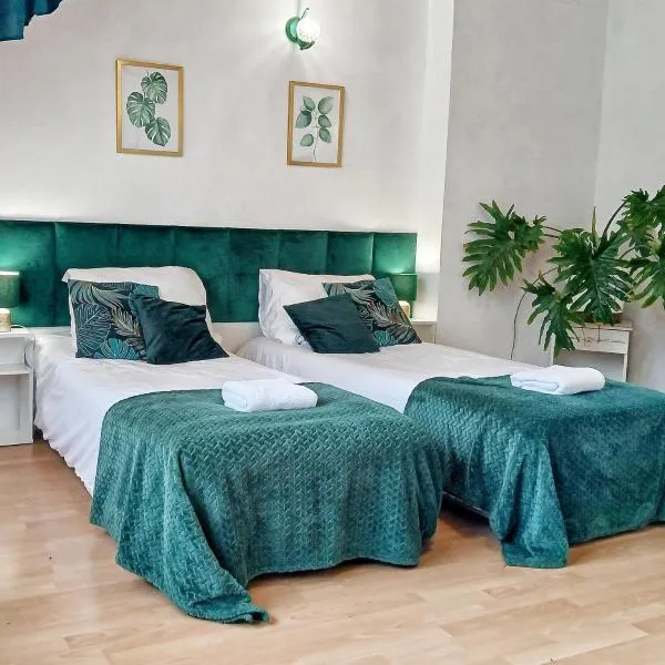 KRK stop, hotel in Cholerzyn