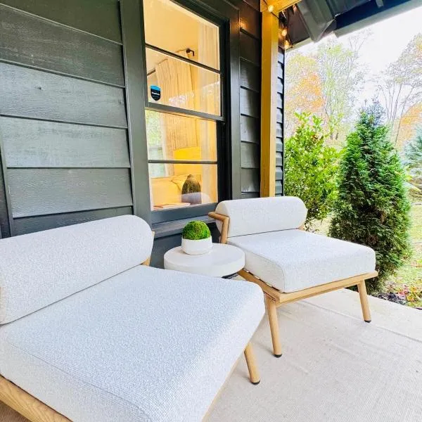 Boutique Farmhouse at Montaluce Winery-Weddings-Nature-Hiking-Fast WIFI-Easy Parking, hotel en Dahlonega