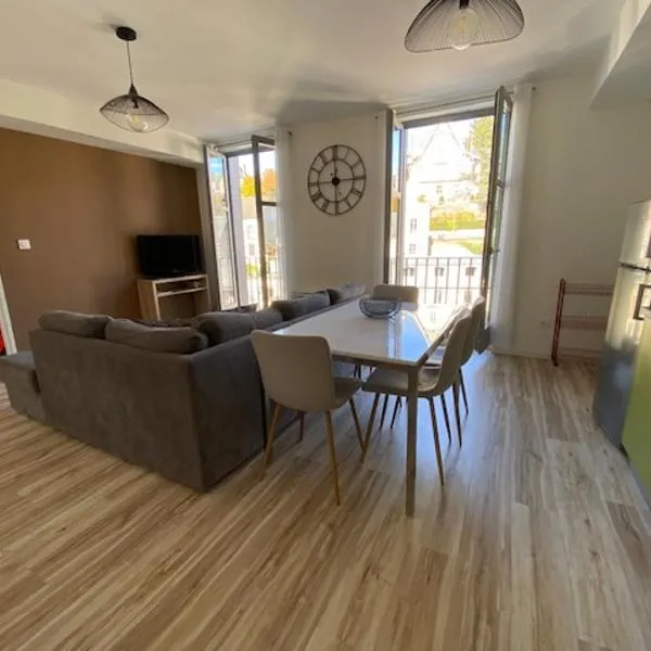 Appartement en plein centre de la Bourboule avec parking privé, Hotel in La Bourboule