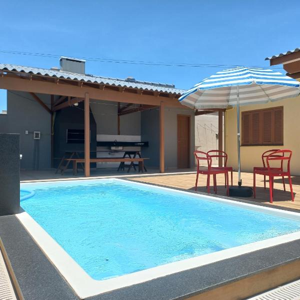 Casa Com Quatro Dormitórios, Pertinho Do Mar Em Capão Da Canoa