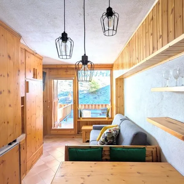 Apartments in the woods, khách sạn ở Pila