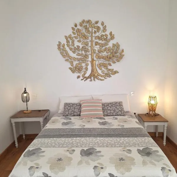 Alunita & Pirita, Habitación con Jardín, Terraza y WiFi en zona tranquila y céntrica, hotel em Nazaret