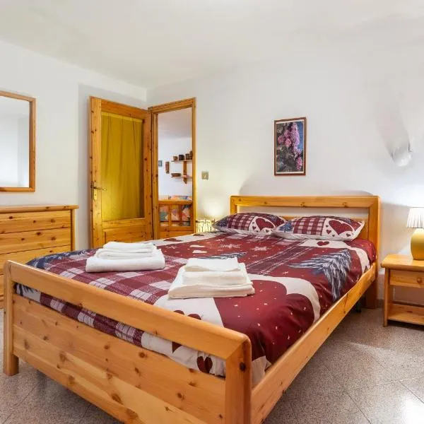 Chalet Mazod, a 5 minuti dagli impianti di sci - Free Wifi, hotel Torgnonban