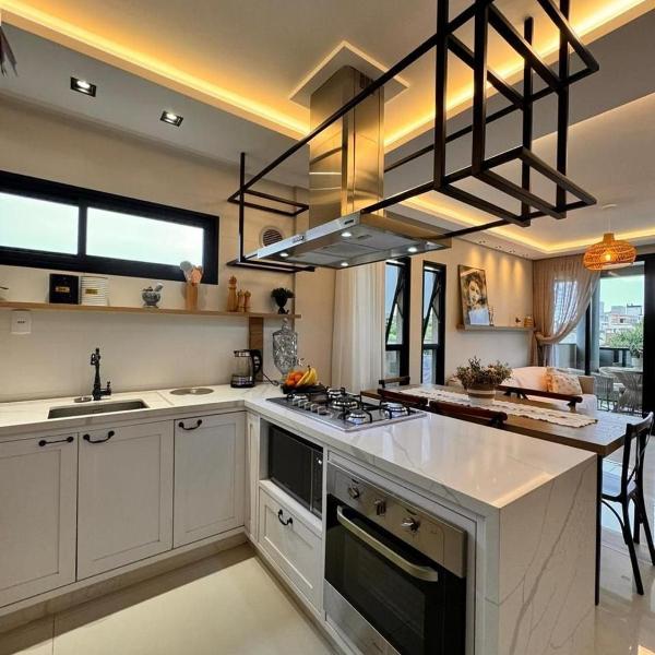 Lindo Apartamento na Praia de Mariscal com ótima localização