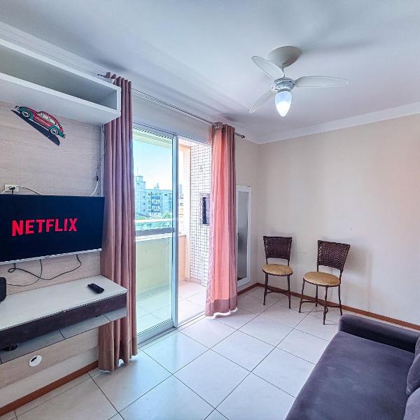 Apê Completo, A/C, Wi-Fi | 300m Praia Canasvieiras