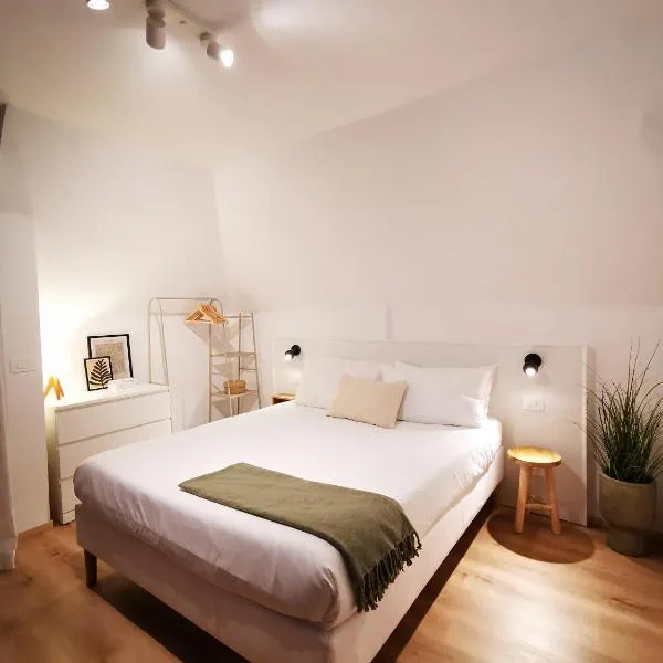 Interno12 Luminoso bilocale tra i tetti, hotell sihtkohas San Benedetto del Tronto