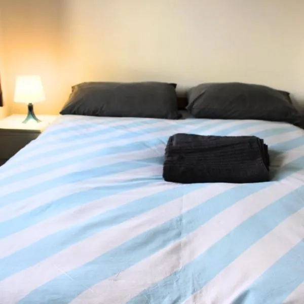 New built 2022, 3 bedroom townhouse Edinburgh, hotel i Edinburgh