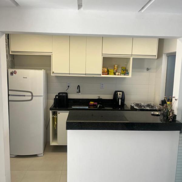 Apatapamento 2 quartos com excelente localização, segurança e com tudo o que você e sua família precisam pra uma estadia confortável! - Foto 4