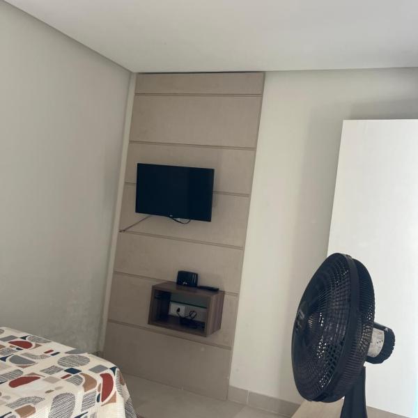 Apatapamento 2 quartos com excelente localização, segurança e com tudo o que você e sua família precisam pra uma estadia confortável! - Foto 5
