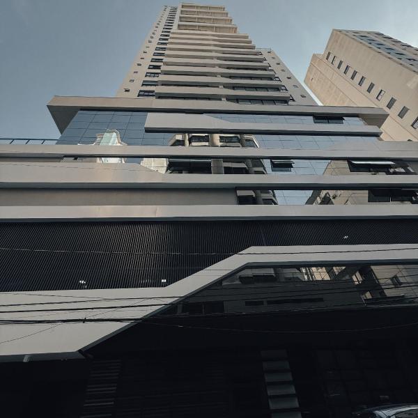 Apartamento 3 dormitórios quadra da praia