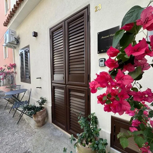 Manenti Holiday House, Hotel in Noto