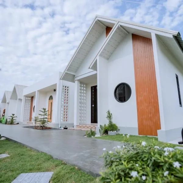 KOKO garden resort โกโก้ การ์เด้น รีสอร์ท, hotel en Ban Muang Ling