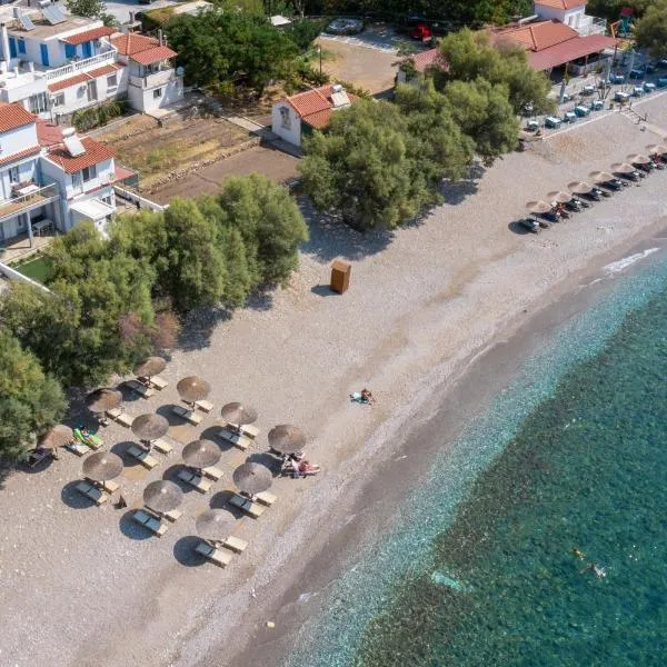 Naiada Apartments、マラトカンボスのホテル