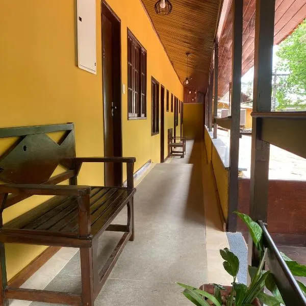 Lonier Villa Inn Economic, hotel i Abraão