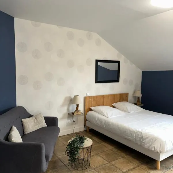 Logis Hôtel Restaurant Volcan Sancy, מלון בNébouzat