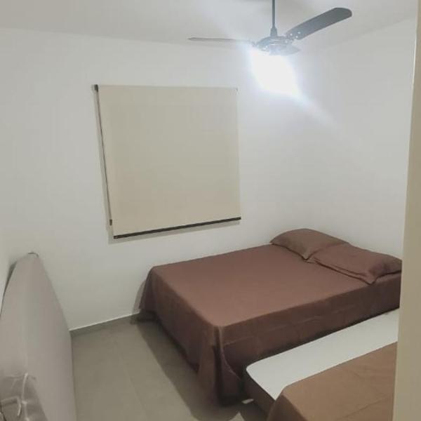 apartamento martim de sá 2 dormitorios pé na areia 52 C Edna