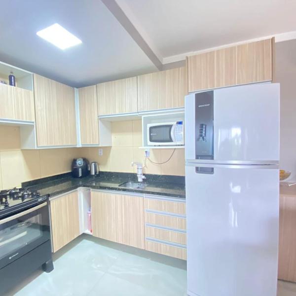 Apartamento completo, 2 quartos com suite e garagem, 15 minutos do aeroporto - Foto 4