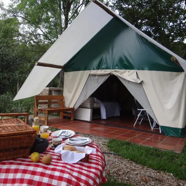 Glamping El Establo, hotel in Supatá