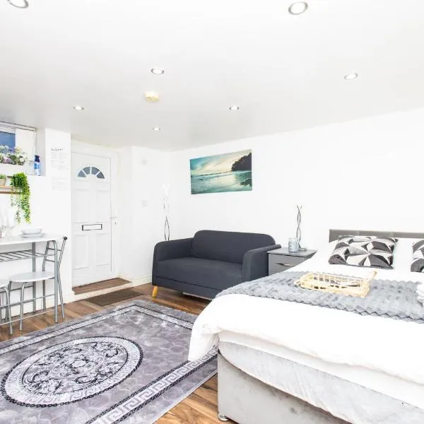 Cozy Studio Flat, 7mins from CENTRE, Parking, WiFi & Netflix, hôtel à Killingbeck