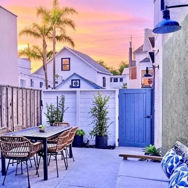 2BR Steps to Ocean - Firepit & AC - Walk to Dining, hotell sihtkohas Newport Beach