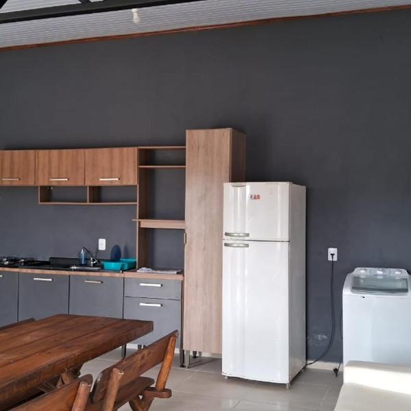 Casa com piscina e pátio grande - Foto 4