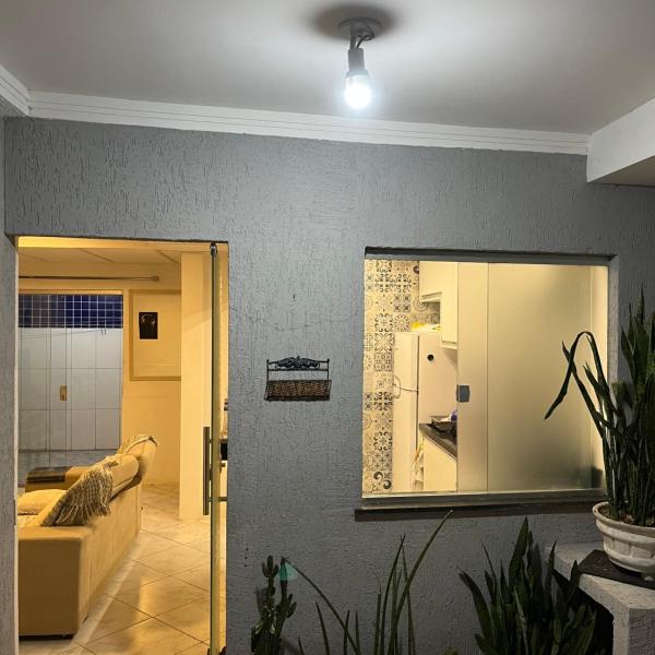 Apatapamento 2 quartos com excelente localização, segurança e com tudo o que você e sua família precisam pra uma estadia confortável! - Foto 3