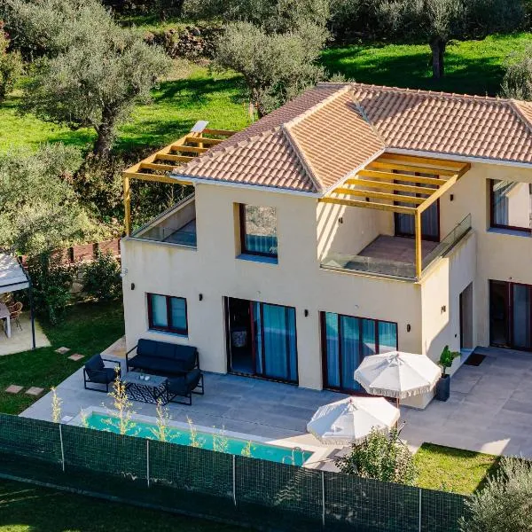 Adelda Villa, hotel em Kypseli
