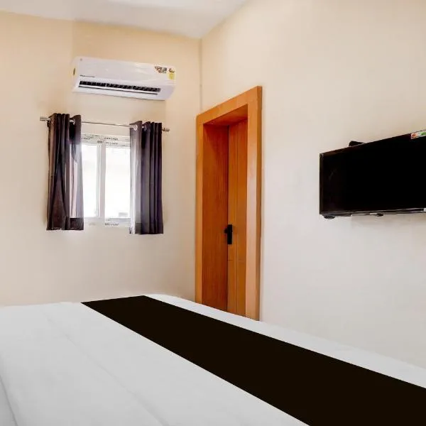 Super Townhouse Oak Army Aviation Base Jhansi, hotel en v