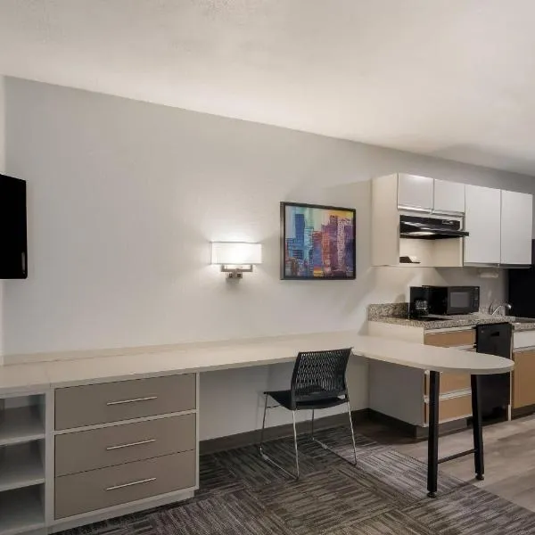 MainStay Suites Louisville Jeffersontown, ξενοδοχείο σε Louisville
