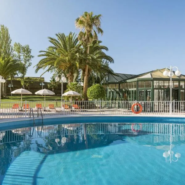 Hotel Ilunion Las Lomas, hotel a Mèrida