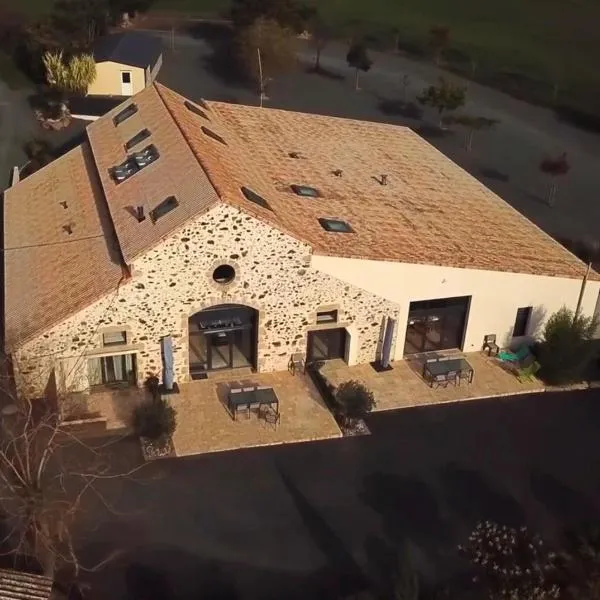 "La Petite Félixière" à 25 min du Puy du Foù, 10 min de Cholet, et 35 min de Nantes, ξενοδοχείο σε Saint-André-de-la-Marche