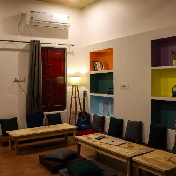 Mosaic Hostel Varanasi, hotell sihtkohas Varanasi