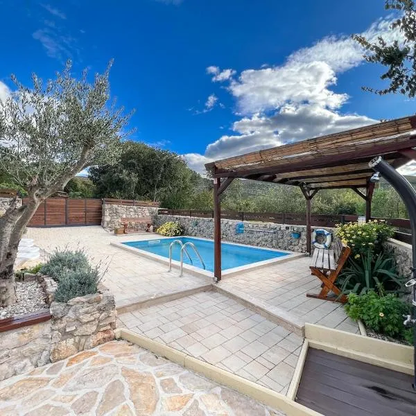 Villa Didini dvori, hótel í Kruševo