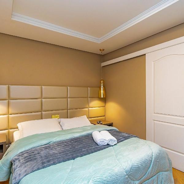 Apartamento 1 Quarto com Vaga no Batel - LUC0108