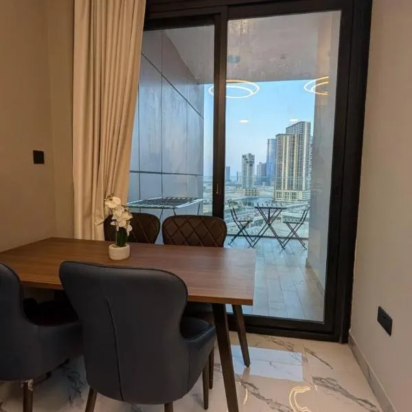 Stylish 1BR on Maryah Island Walk to Cleveland photo 2