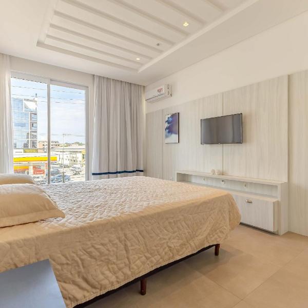 Ampla Cobertura Duplex com Hidro a 20m da Praia de Bombas - Foto 2