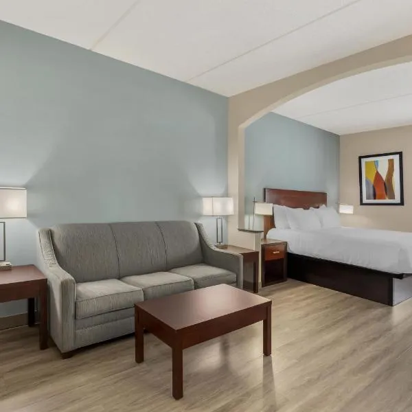 Best Western Plus Suites Greenville、グリーンビルのホテル