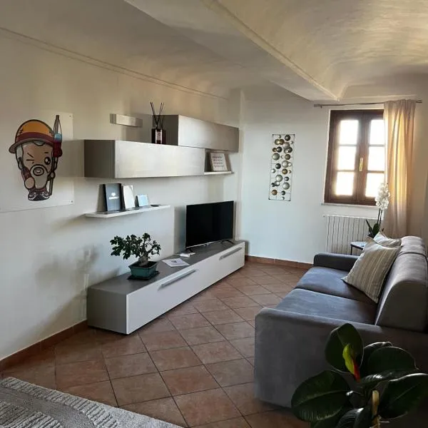 Casa San Pietro centro storico, hotel v destinaci Castagnole Lanze