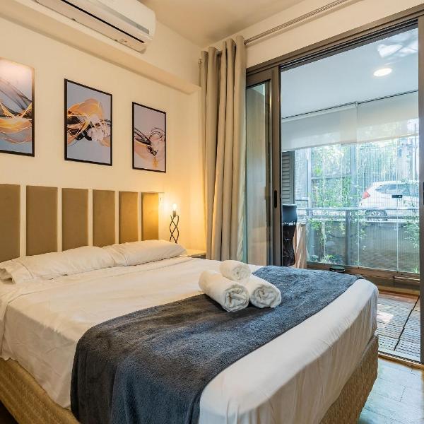 Belo Studio Vila Madalena | Piscina + Varanda + AC