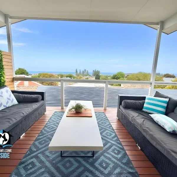 Modern Coastal with Sparkling Sea Views in Victor Harbor, hotel en Victor Harbor
