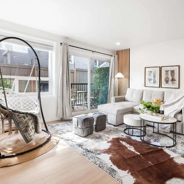 Brand New 2BR Queen Anne Condo Designer's Taste, Hotel in Seattle