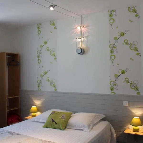 Hotel d'Orléans – hotel w mieście Angoulême