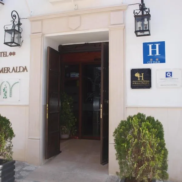 Hotel Esmeralda, hotell i Osuna