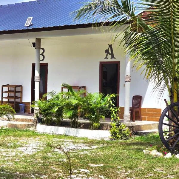 White Beach Hostel、ロン島のホテル