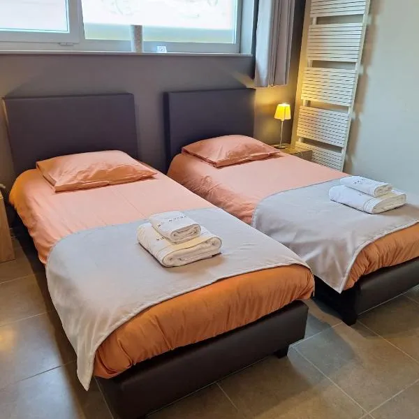 Au Paradis Guesthouse, готель у місті Вареґем