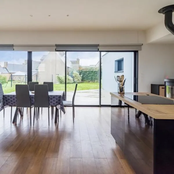 Maison familiale à Trégastel - proche des plages, ξενοδοχείο σε Tregastel